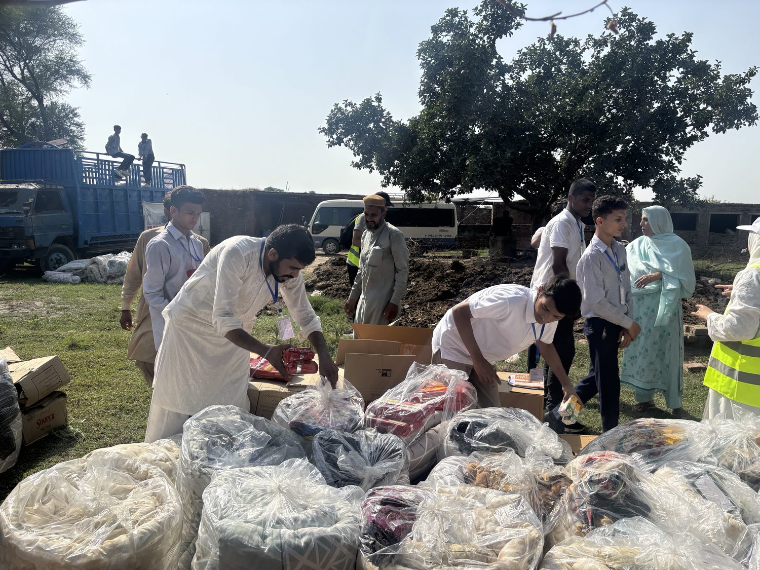 Community distribution